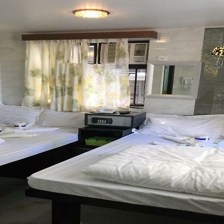 Rich Hostel Hong Kong Exterior photo
