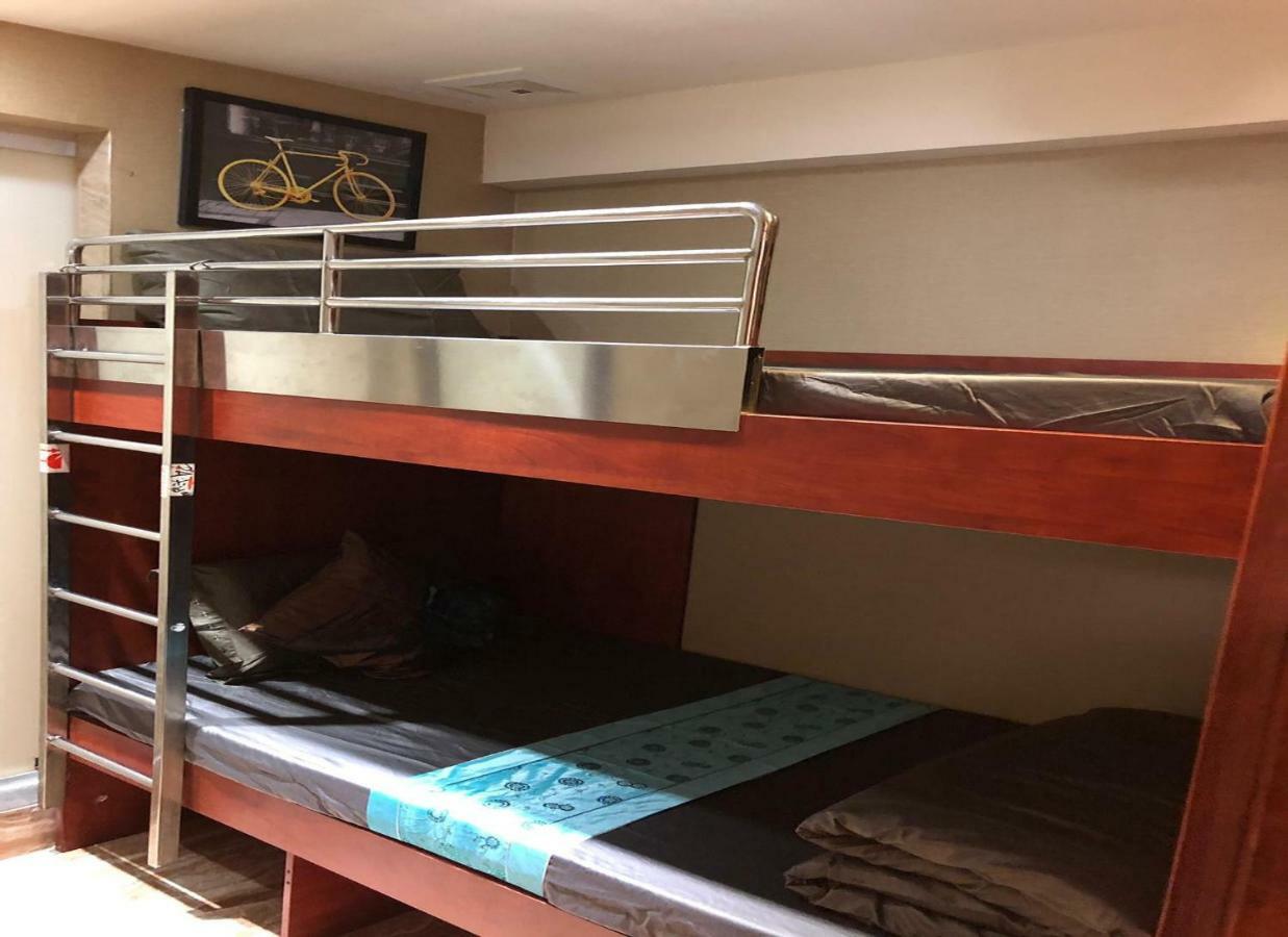 Rich Hostel Hong Kong Room photo